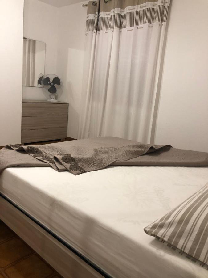 Private Apartment With Garden Cannigione Kültér fotó